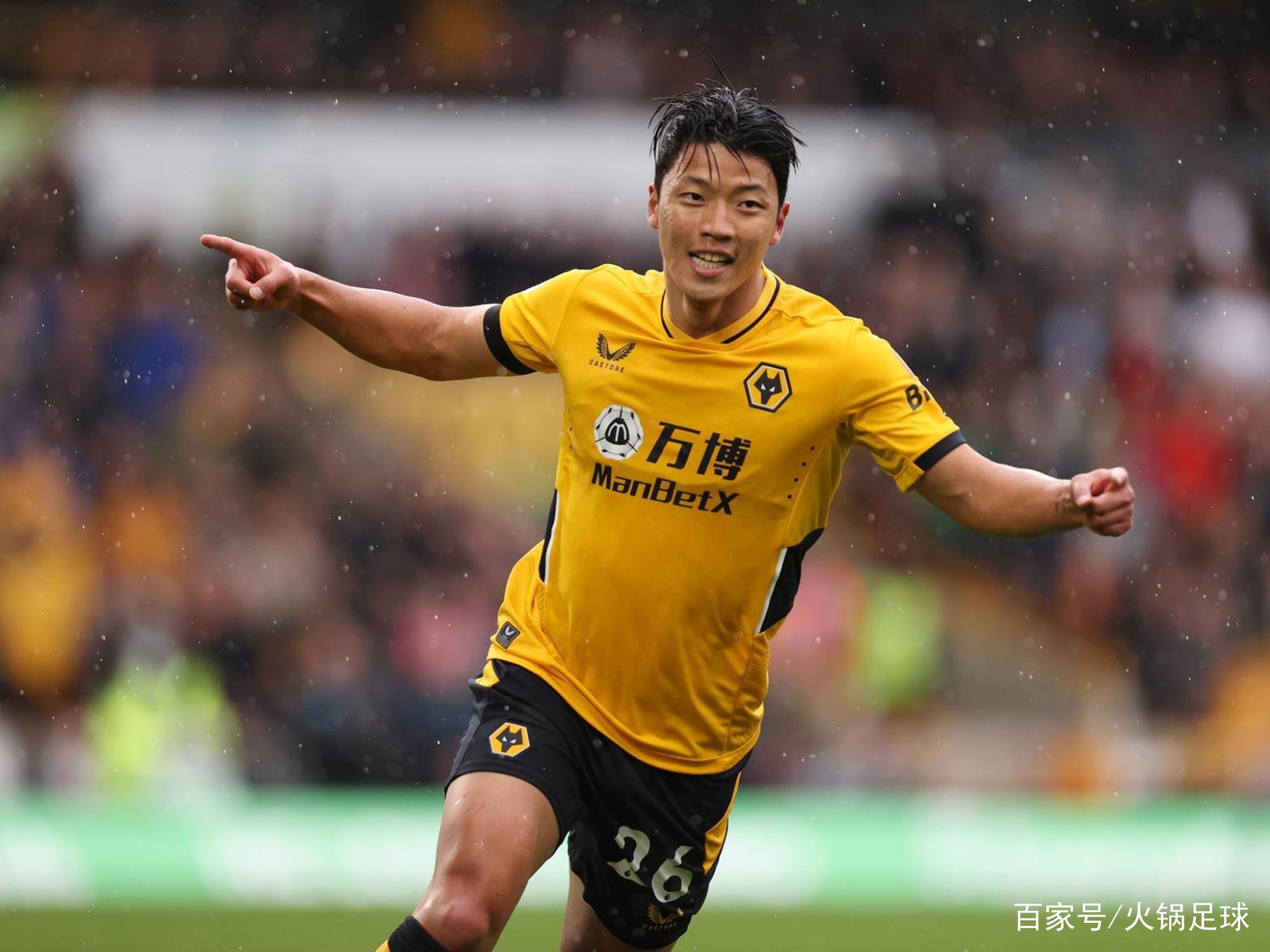 壹号娱乐下载-狼队新援展现绝佳状态，助球队突围保级区